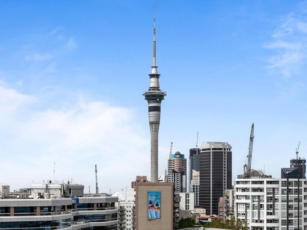 Beautiful Sky Tower View Home Near K' Road W/ Free Parking Окленд Екстер'єр фото